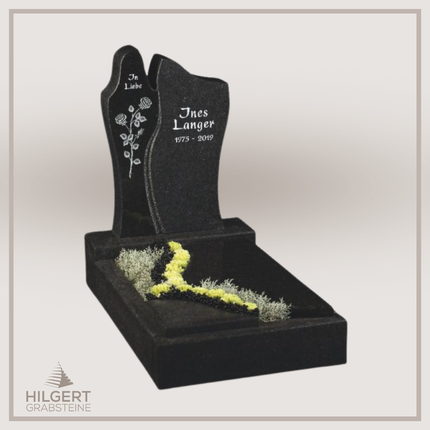 UR-GR-UA468-OT-003268-1 | Hilgert Grabsteine | Urnengrabstein aus Granit