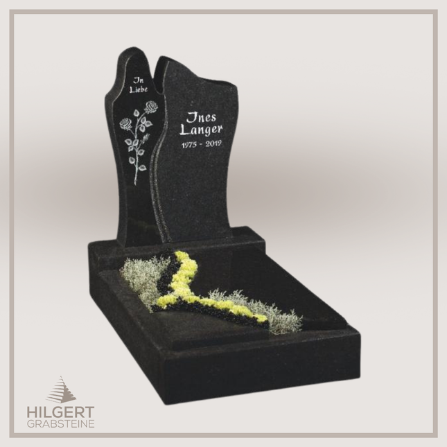 UR-GR-UA468-OT-003268-1 | Hilgert Grabsteine | Urnengrabstein aus Granit