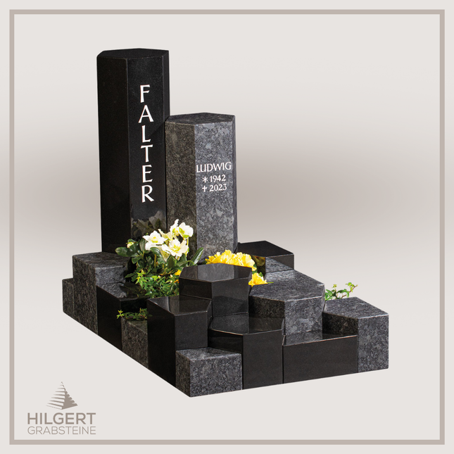 UR-GR-UA525 | Hilgert Grabsteine | Urnengrabstein aus Granit